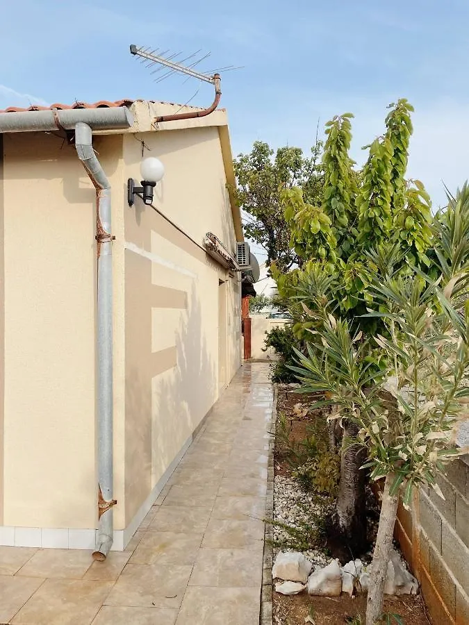 Sunny Mediterranean Home Near The Sea Vir