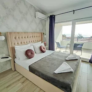 Bloom Apartman